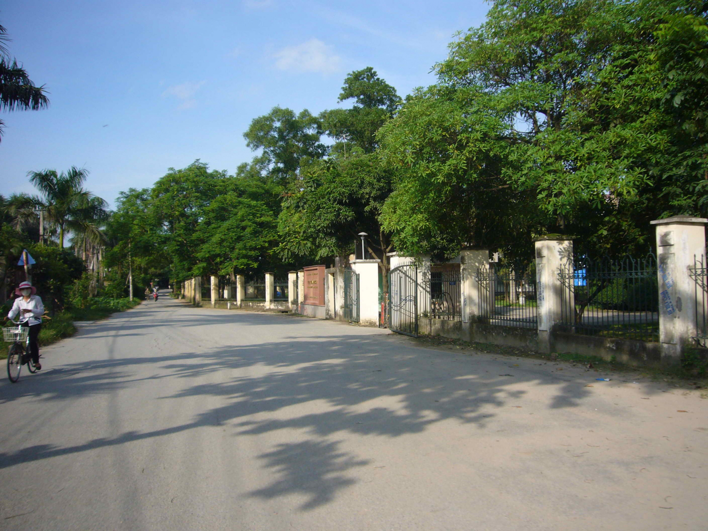 Ngõ to ô tô, gần đường lớn, cạnh công viên, DT 62m2, số 24 Ngõ 114/2 phố Tân Phong, Thụy Phương, HN