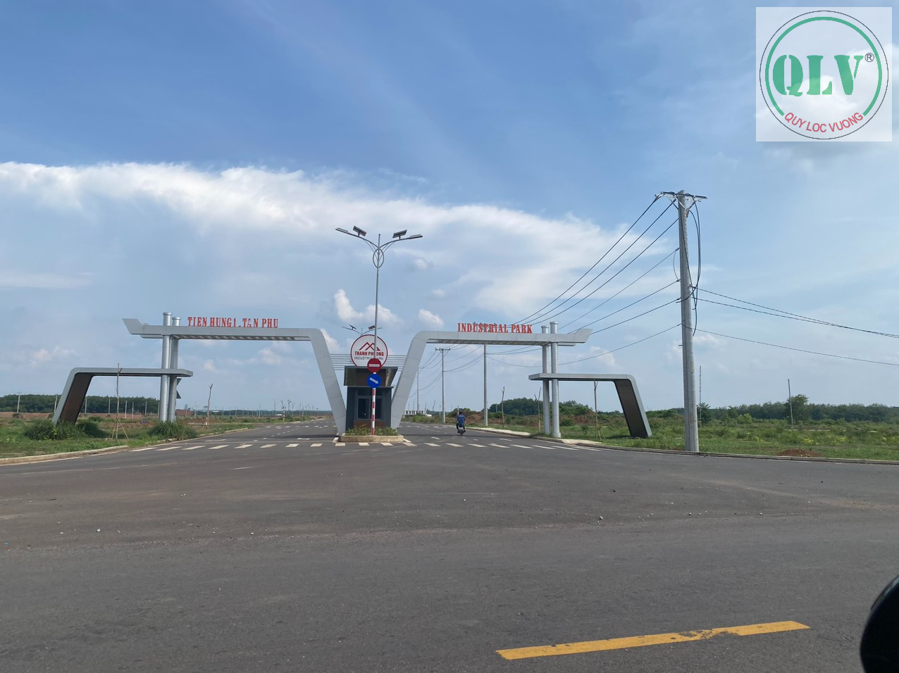 CHO THUÊ NHÀ XƯỞNG – CCN TIẾN HƯNG, ĐỒNG XOÀI, BP – 18.936m²