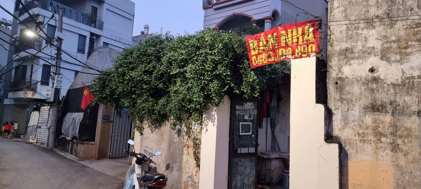 Ngõ to ô tô, gần đường lớn, cạnh công viên, DT 62m2, số 24 Ngõ 114/2 phố Tân Phong, Thụy Phương, HN