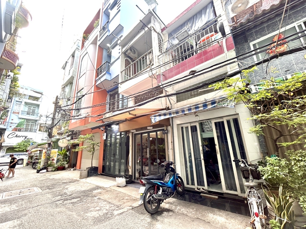 BÁN NHÀ MẶT TIỀN Đ.SỐ- XE HƠI ĐẬU CỬA- 5 TẦNG- LƯU THÔNG Đ.TÂN VĨNH- KHÁNH HỘI- HOÀNG DIỆU.