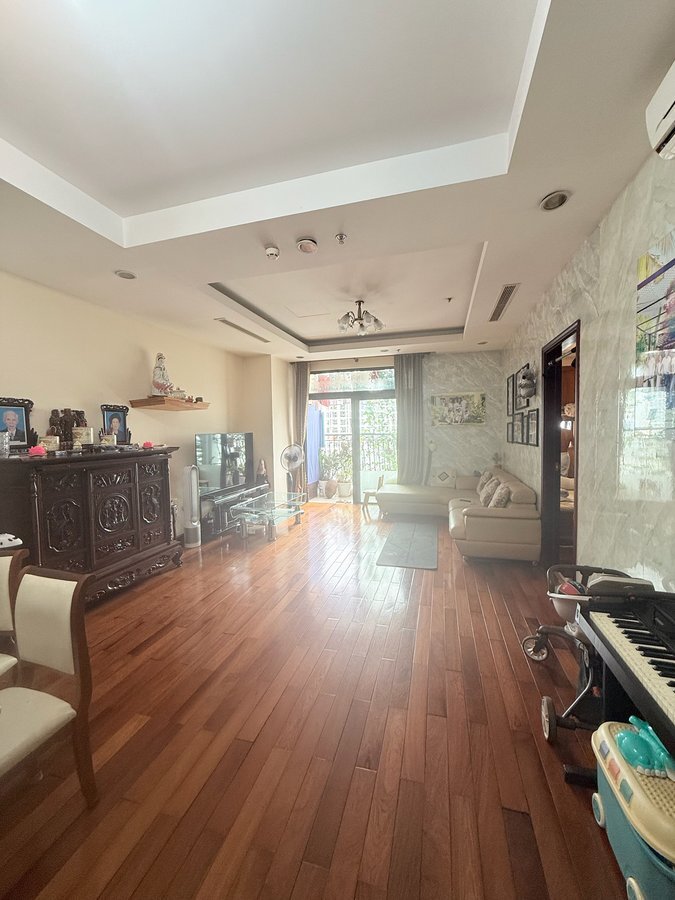CHUNG CƯ CAO CẤP ROYAL CITY-ĐẲNG CẤP NHẤT. THANH XUÂN .114m2  
GIÁ 12,6 Tỷ
