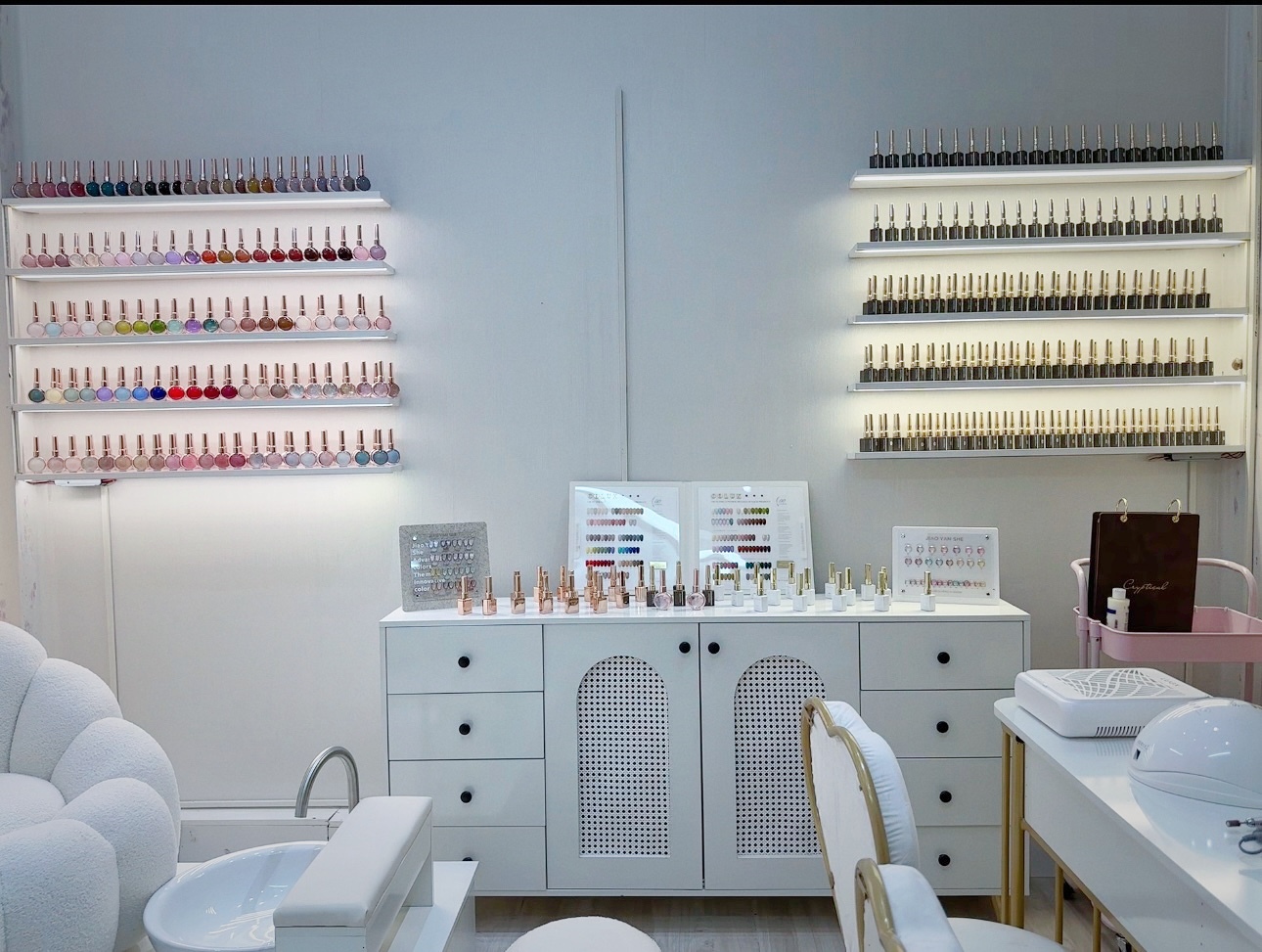 SANG NHƯỢNG TIỆM NAIL - MI - SPA KHU VỰC CẦU GIẤY Địa chỉ: 155 Hoa Bằng - Yên Hòà - Cầu Giấy - Hà