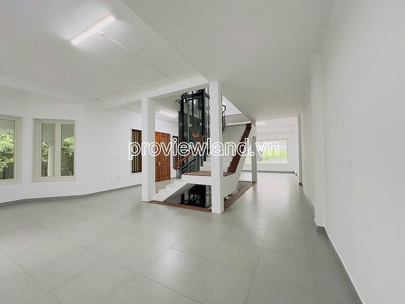 Cho thuê biệt thự Saigon Pearl căn góc, có thang máy, 10x21m, 4 tầng, giá 120 tr/th