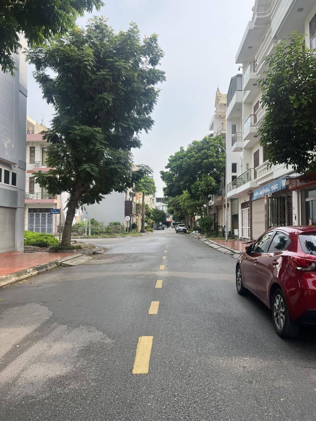 Bán đất lô góc 2 mặt phố Lê Đình Vũ, Đông Nam Cường, TP HD, 57.25m2, đường 13.5m, 3.x tỷ