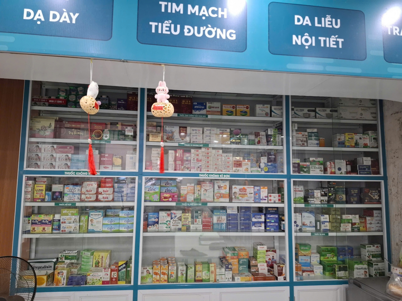 cần sang gấp nhà thuốc  vị trí siêu đẹp tiềm năng