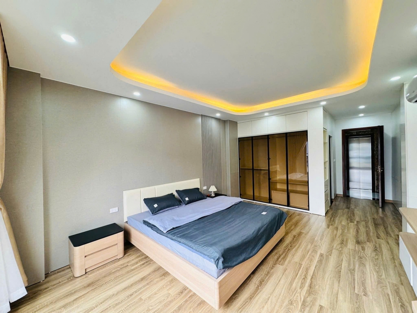 🔥 TRUNG TÂM CẦU GIẤY – NHÀ MỚI TINH – Ô TÔ VÀO NHÀ – THANG MÁY – CHỈ XÁCH VALI VỀ Ở