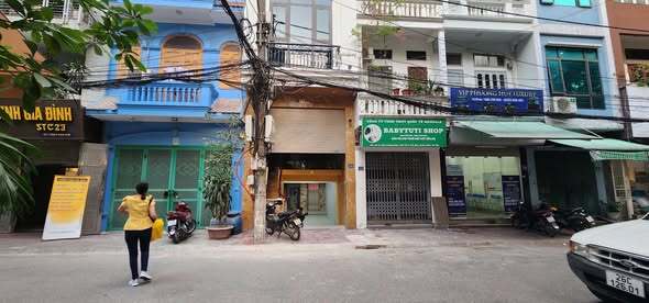 ⭐️Cho thuê nhà gồm 1 hầm + 7 tầng, có tháng máy số 11 ngõ 6 Mạc Thái Tổ, P.Yên Hòa, Hà Nội;