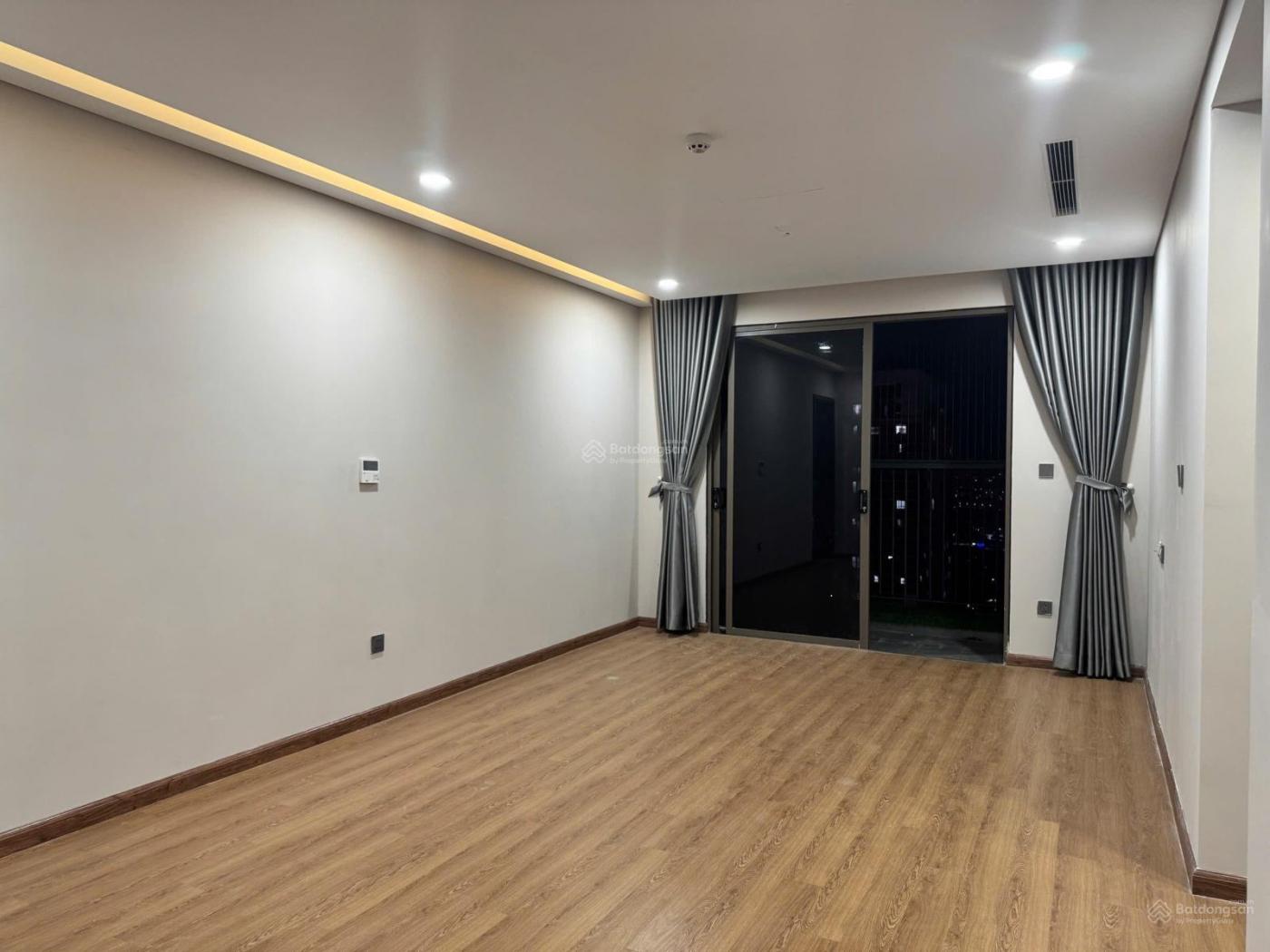 Chính chủ cần bán gấp căn hộ 89,4m2, 3PN 2WC tại Terra An Hưng, nội thất cơ bản tầng cao thoáng mát