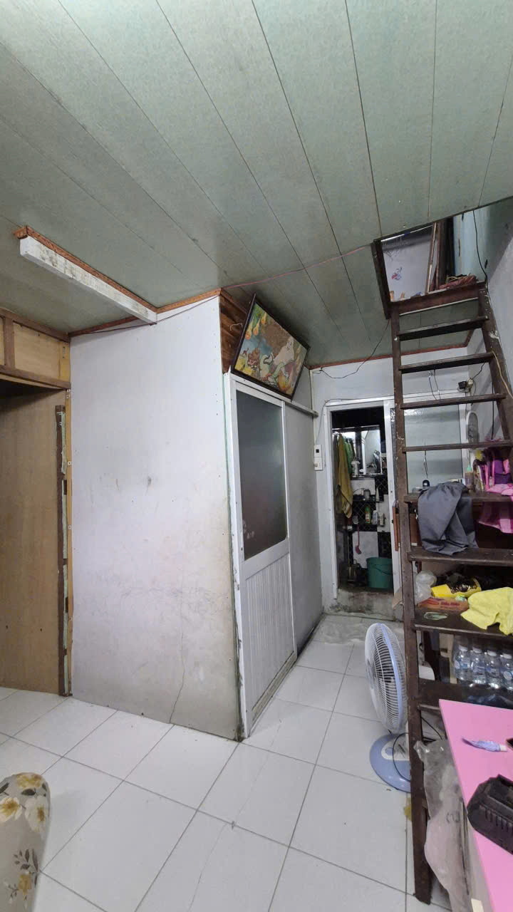Nhà 1 gác suốt 2PN Ba Đình P8Q8 (P.Chánh Hưng), Giá : 2 Tỷ 380 Triệu (Thương lượng)