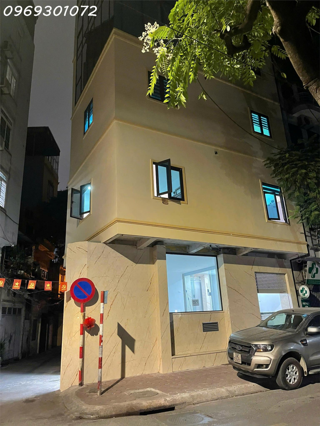 Chính chủ cho thuê văn phòng tầng 1 số nhà 62 phố Nguyễn Viết Xuân, Phường Phương Liệt, HN