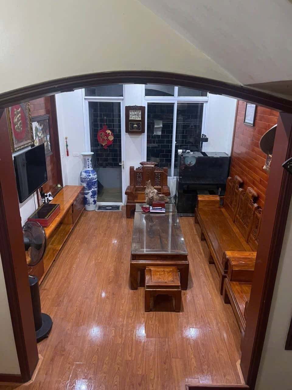 Cho thuê căn nhà 4 tầng KĐT Vạn Phúc, ph Thanh Bình, TP HD, 64m2, 3 ngủ, 4 vs, chỉ 8 tr