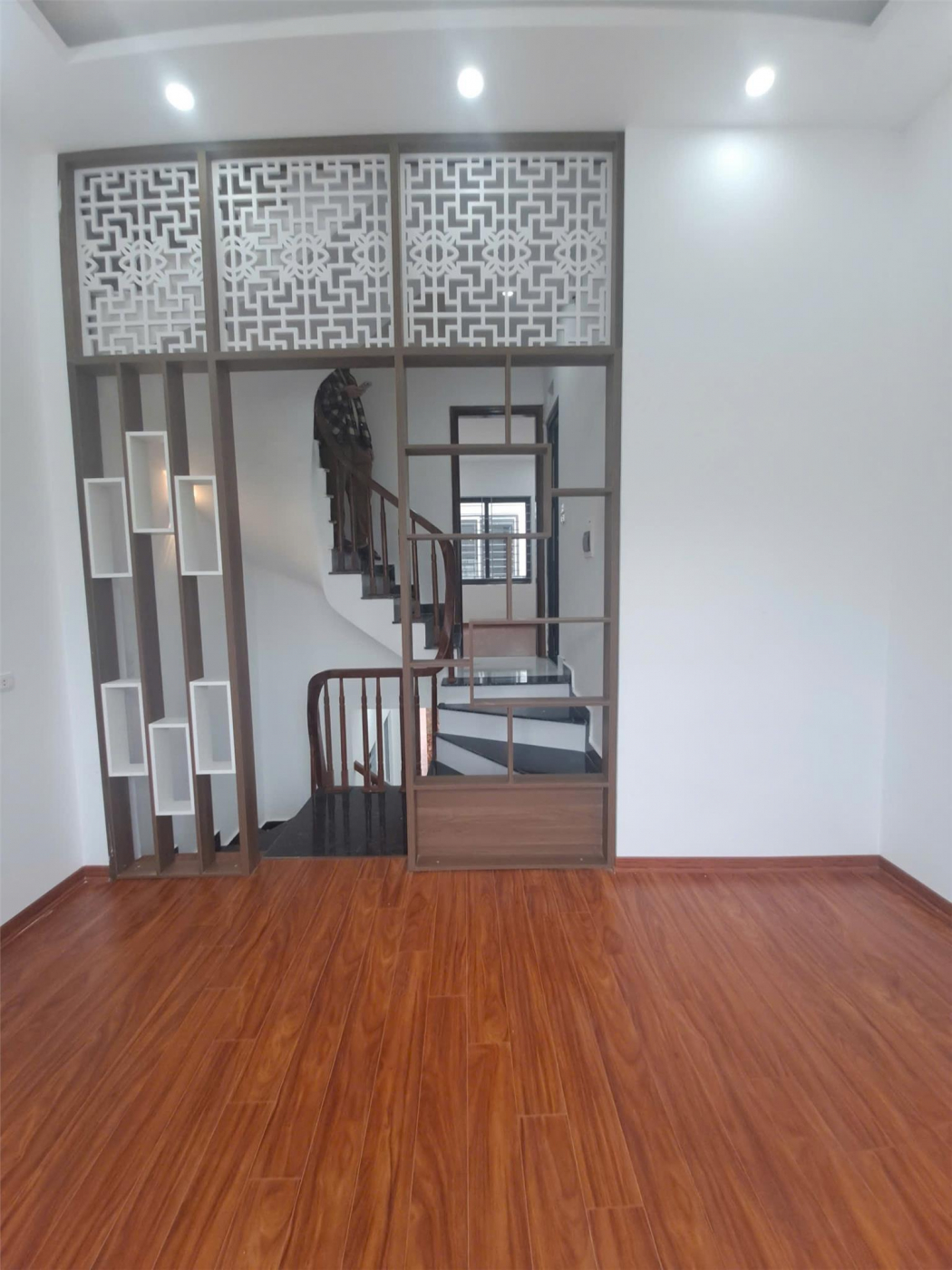 Bán nhà Ngọc Hồi - Hoàng Liệt, 57m² x 4,5 tầng, giá 7,4 tỷ.