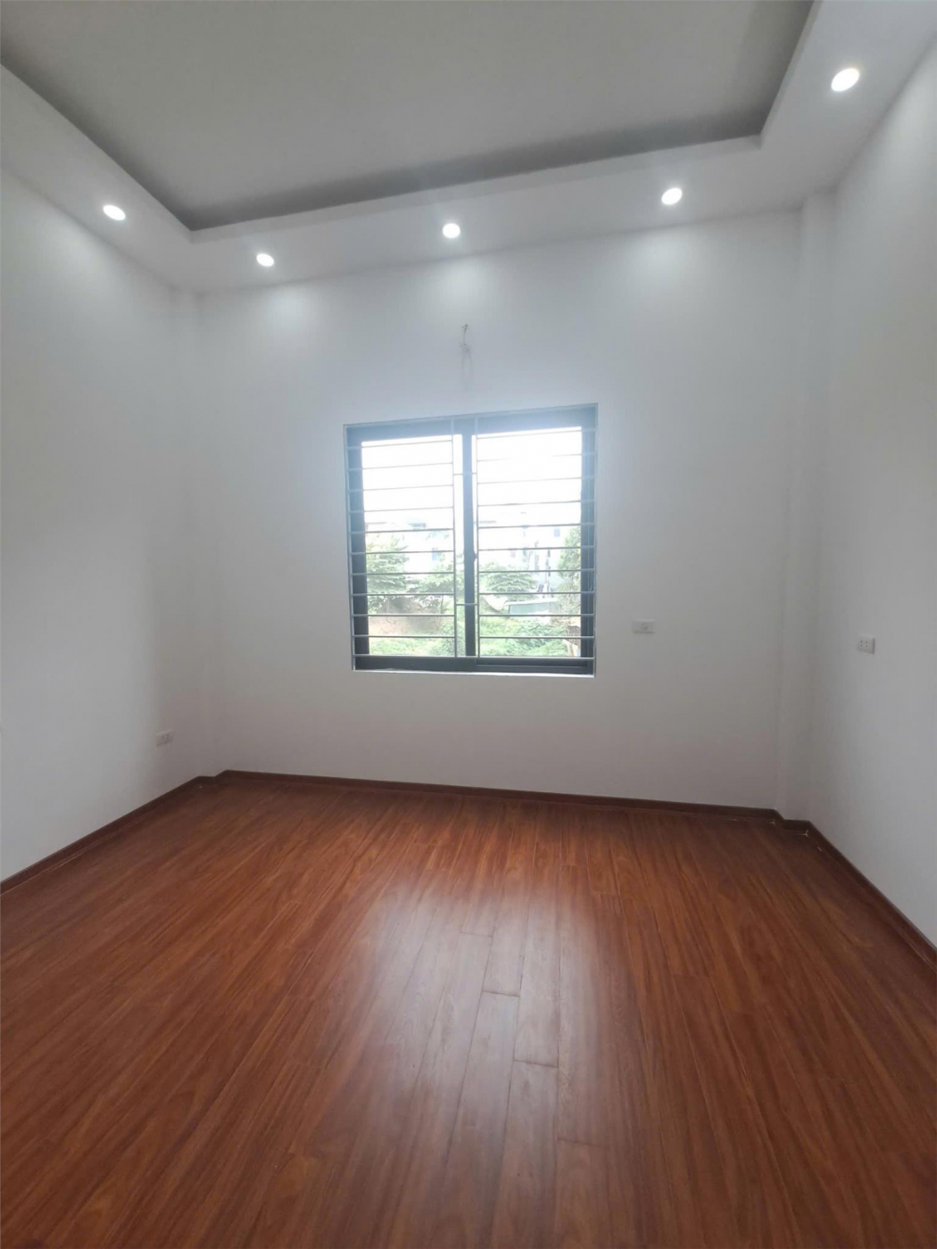 Bán nhà Ngọc Hồi - Hoàng Liệt, 57m² x 4,5 tầng, giá 7,4 tỷ.