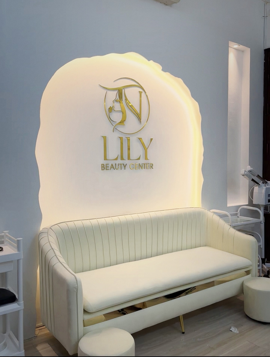 SANG NHƯỢNG TIỆM NAIL - MI - SPA KHU VỰC CẦU GIẤY Địa chỉ: 155 Hoa Bằng - Yên Hòà - Cầu Giấy - Hà