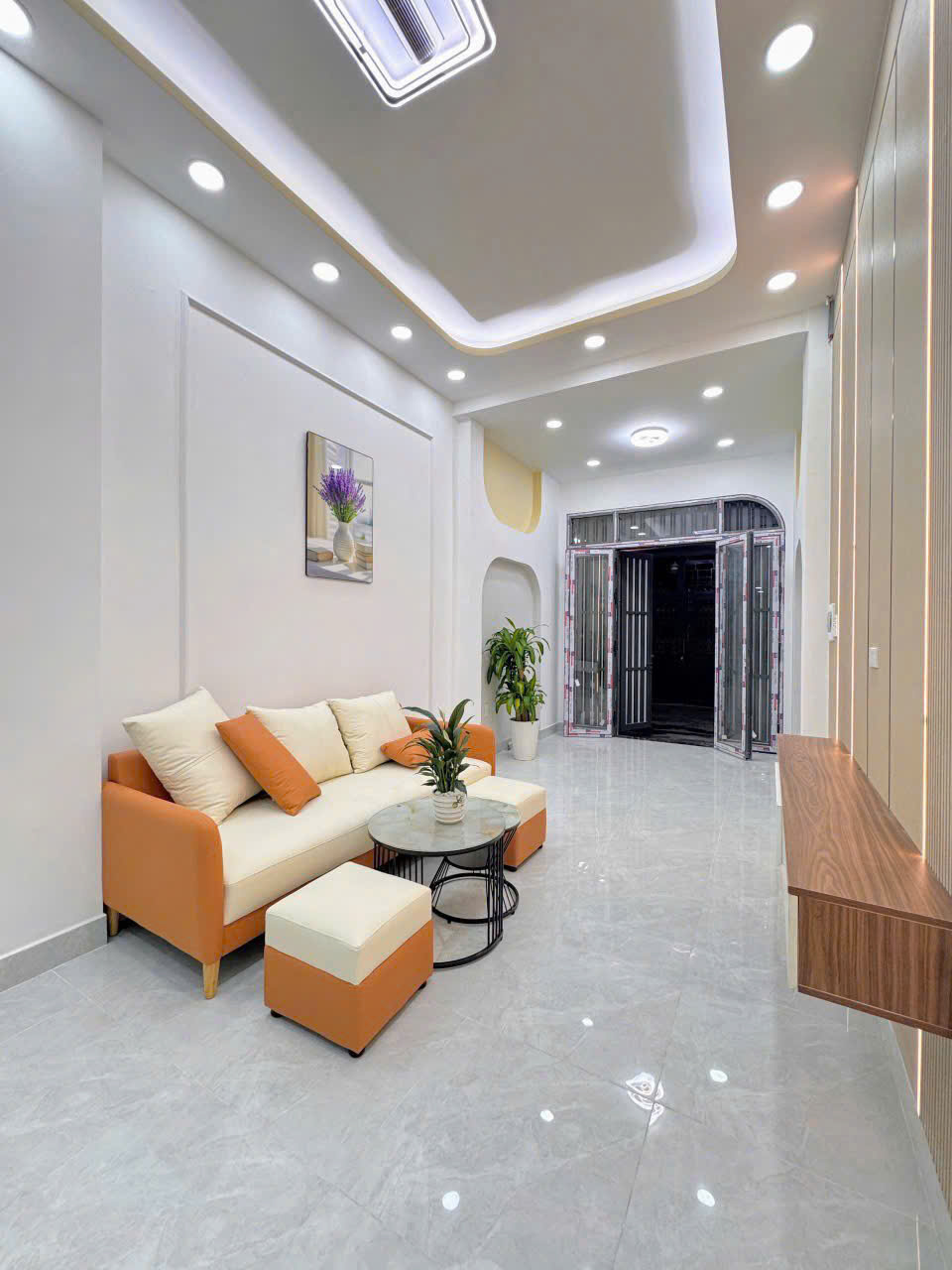🏡 NHÀ MẶT TIỀN CHỈ 2,2 TỶ – KHÔNG GIAN RỘNG, DỌN VÀO Ở NGAY