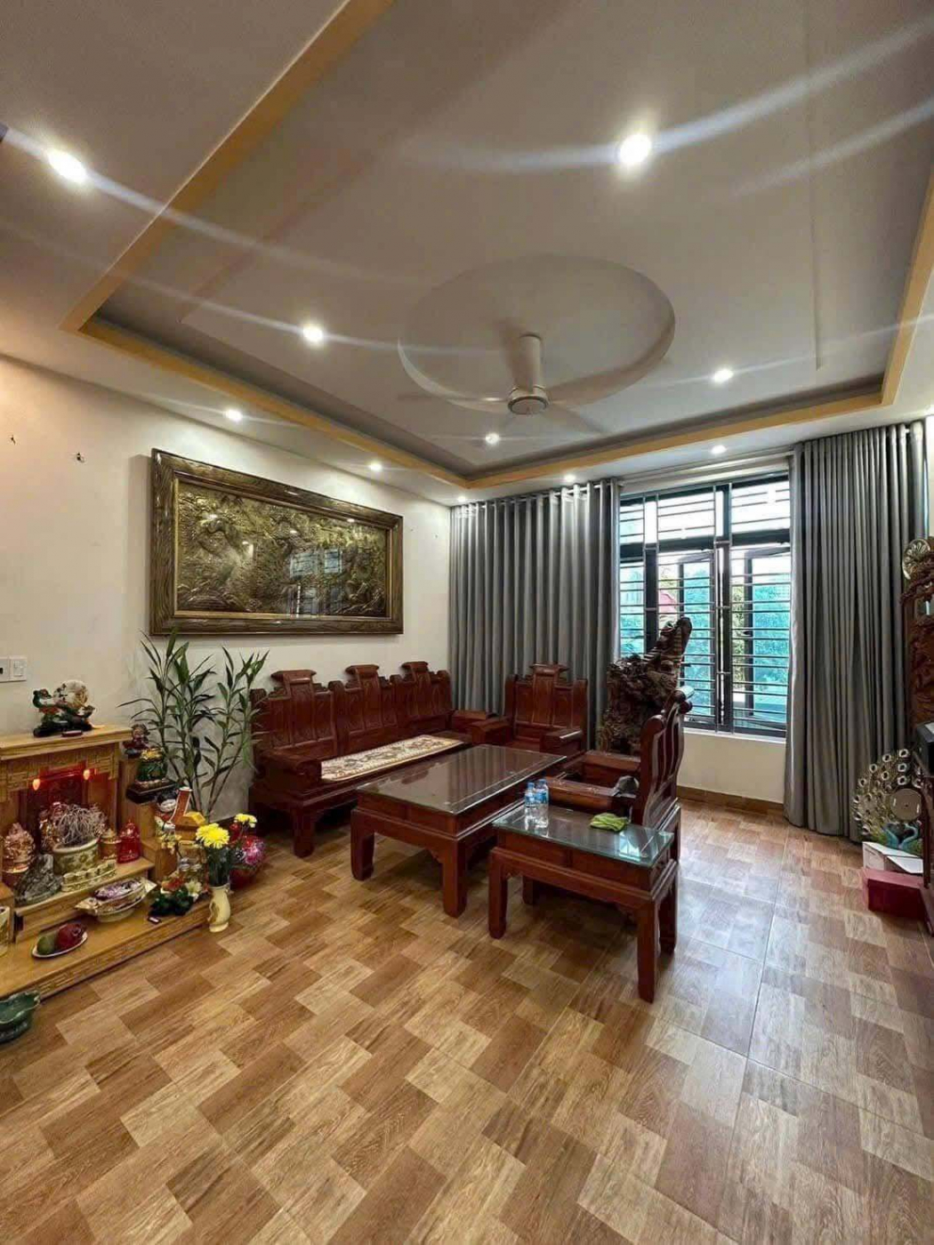 Bán nhà 4 tầng mặt phố Đặng Quốc Chinh, ph Lê Thanh Nghị, TP HD, 75m2, mt 5m, 4 ngủ