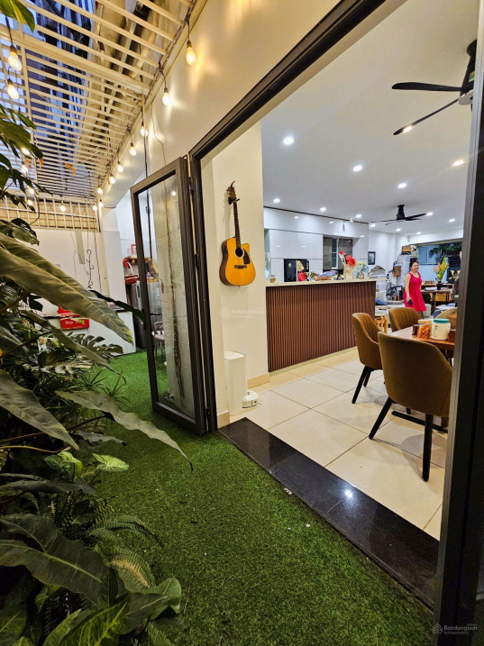 Bán Nhà KDC Intresco 13E, 140m2, chỉ 10,8 tỷ