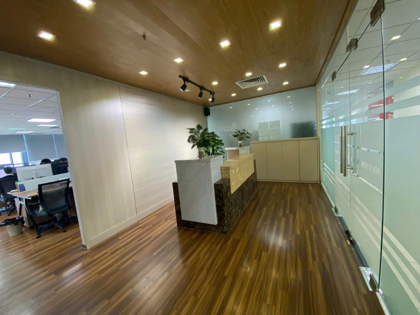 🔥 SANG NHƯỢNG VĂN PHÒNG ĐẸP FULL NỘI THẤT TẠI HANDICO TOWER, GIÁ RẺ SO VỚI VỊ TRÍ
