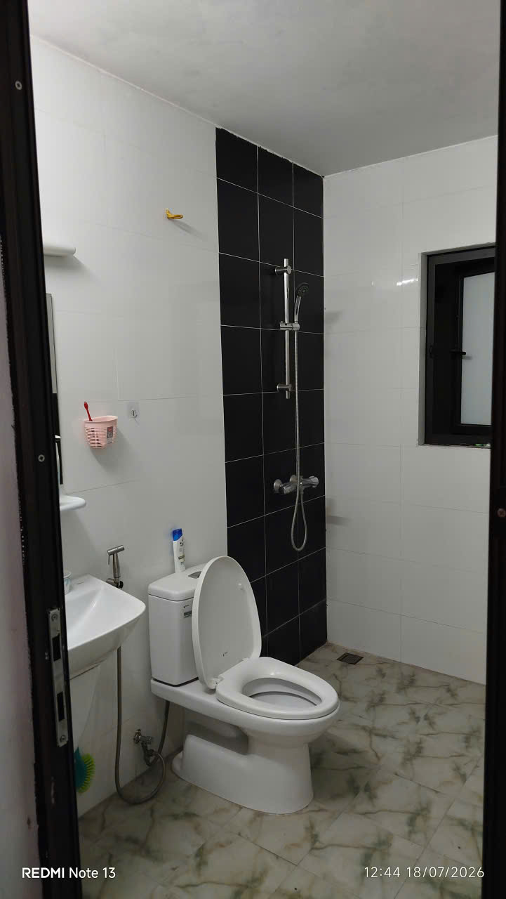 Chính chủ bán nhà 5 tầng 36m²,phố Nhật Chiêu,cách 20m ra Hồ Tây,ô tô qua nhà-12tỷ,sđt 0382188085