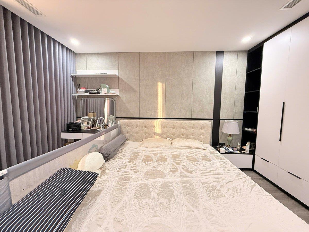 Bán chung cư Tây Hồ căn góc 134m 3 ngủ 2VS chỉ 9.7 tỷ