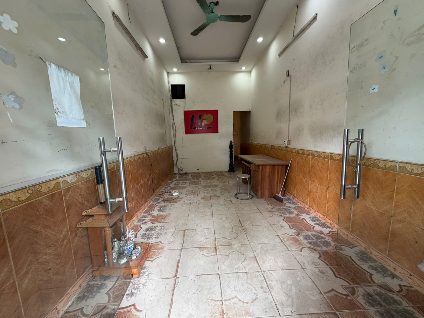 Chính chủ cho thuê nhà 3,5 tầng mặt phố 526 Quang Trung, Hà Đông,hợp kd nhiều mô hình