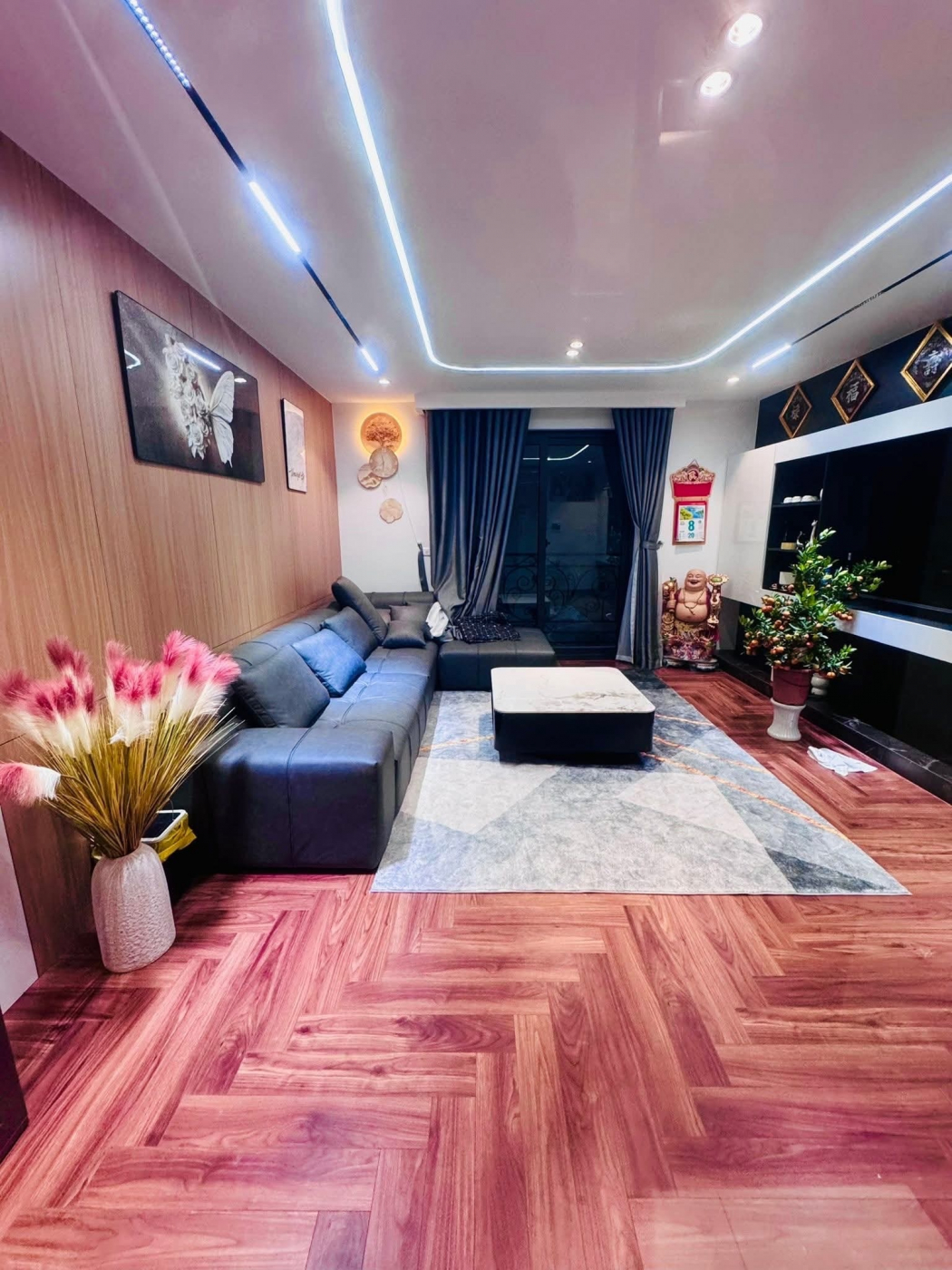 NHÀ MỚI TINH - THANG MÁY XỊN - CHỈ VIỆC XÁCH VALI VỀ Ở-CẦU GIẤY- GIÁ 15,8 TỶ