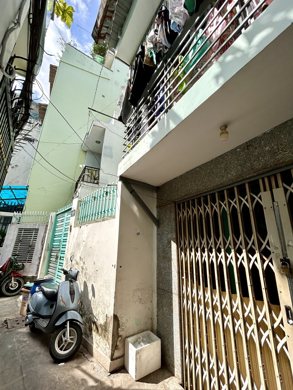BÁN DÃY TRỌ 5 TẦNG- 100M2- Đ.ĐOÀN VĂN BƠ- GIAO THƯƠNG TÔN ĐẢN VỚI XÓM CHIẾU- KẾ NGAY Đ.NGUYỄN TẤT
