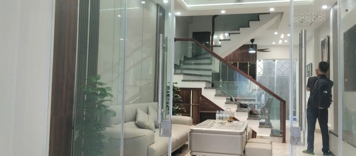 Bán nhà 3 tầng Kiều Trung, An Hải, 60m2, ô tô tận cửa, chỉ 1,9 tỷ, cách đường 351 chỉ 300m