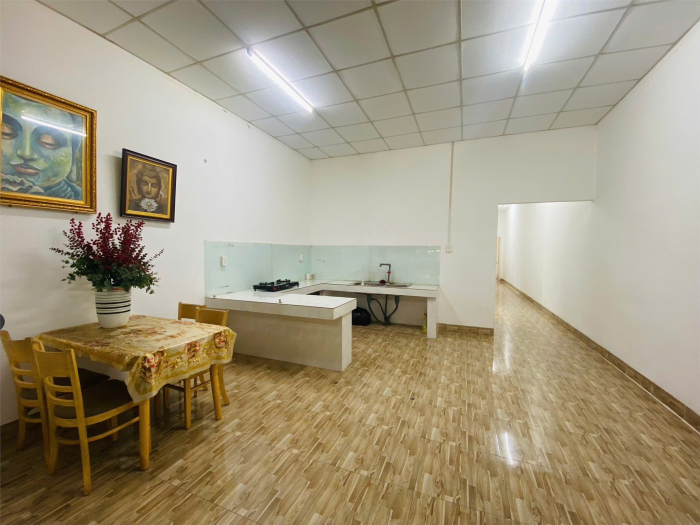 CHÍNH CHỦ BÁN NHANH CĂN NHÀ ĐẸP VỊ TRÍ ĐẮC ĐỊA CHỈ 2,65 tỷ Ở VÀ BUÔN BÁN TỐT TẠI KDC Hoàng Long -