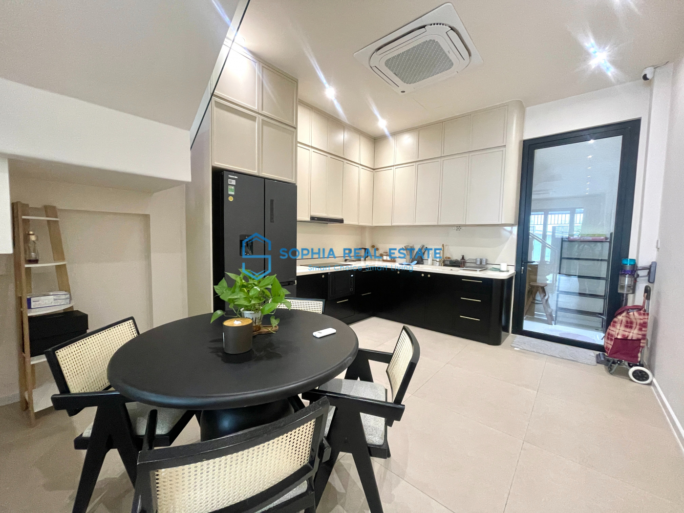 💢 Nhà đẹp Thảo Điền, 4x20m, 4 phòng ngủ, sân trong, 35 triệu