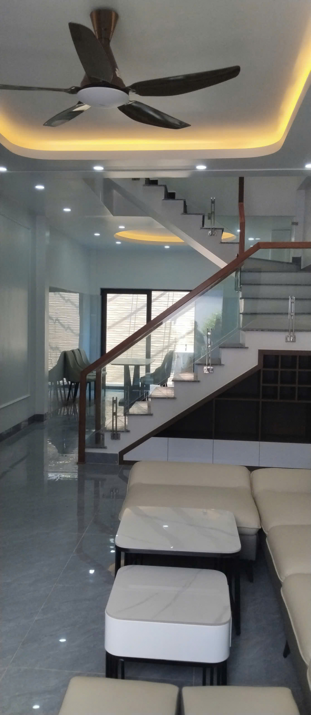 Bán nhà 3 tầng Kiều Trung, An Hải, 60m2, ô tô tận cửa, chỉ 1,9 tỷ, cách đường 351 chỉ 300m