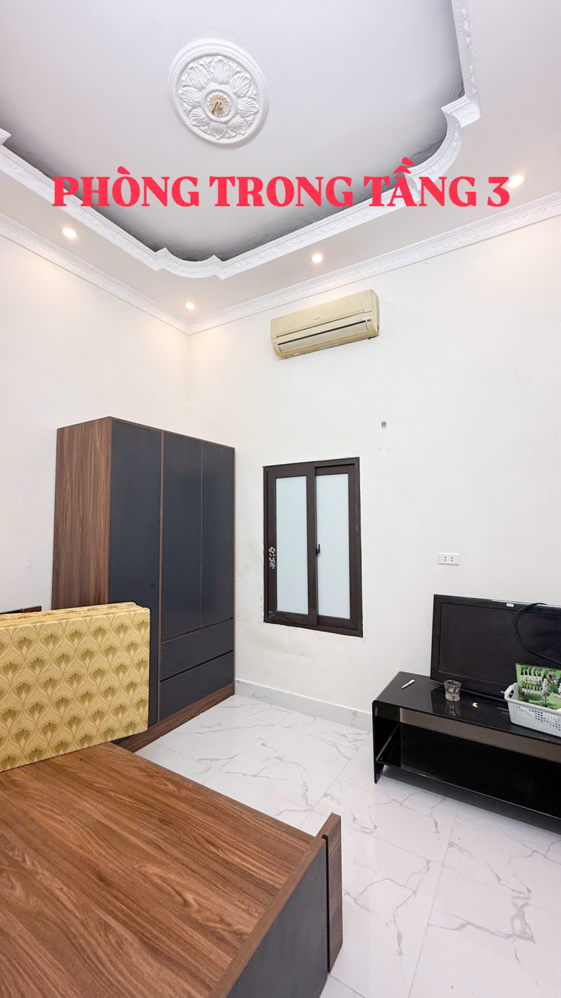 Cho thuê nhà 5 tầng,7 ngủ,4 vệ sinh, đủ đồ cơ bản Ngõ Thịnh Quang,Đống Đa