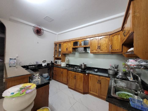 Bán nhà Tân Bình cách mặt tiền xe tải một căn – Ngang đẹp 5m – 2 tầng ở ngay – 6.3 tỷ