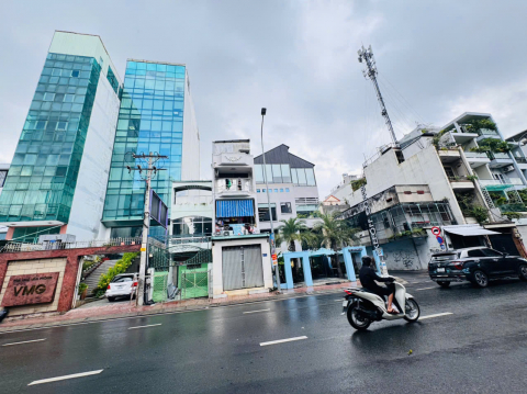 QUẬN PHÚ NHUẬN: BÁN NHÀ CĂN GÓC 3 MẶT TIỀN SIÊU HIẾM Đ.ĐÀO DUY ANH, P.PHÚ NHUẬN- DT 256M2 NGANG