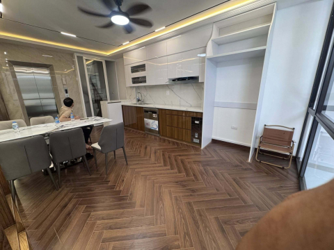 Bán nhà Lò Đúc, 45m2, 7 tầng thang máy, mặt tiền gần 4m, 19.8 tỉ, ngõ rộng, kinh doanh