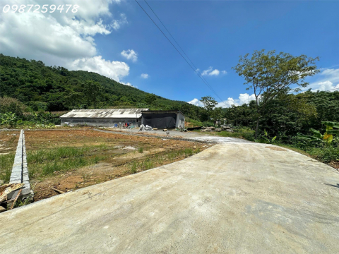 Chính chủ em bán gấp lô đất 300m Xóm Liên Khuê, Xã Cư Yên, Huyện Lương Sơn, Hòa Bình
