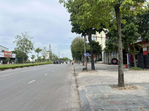 Bán lô đất 3 mặt tiền mặt đường Trường Chinh, TP Hải Dương, 789m2, lô góc, KD tốt, vị trí đẹp
