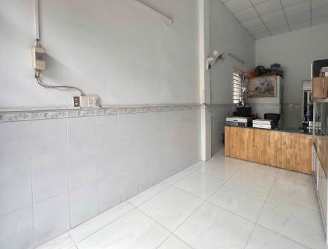 Bán nhà mặt tiền Đông Hưng Thuận, Quận 12 - Kinh doanh sầm uất, giá 4,x tỷ - Đang cho thuê