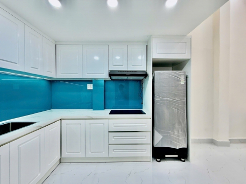 Nhỉnh 6 tỷ hẻm 4m, 3PN, 40m ra mặt tiền Nguyễn Trong Tuyển
