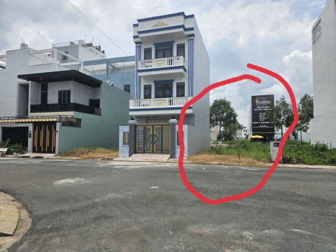 CHÍNH CHỦ BÁN LÔ ĐẤT ĐẸP, VUÔNG VỨC, MẶT TIỀN ĐƯỜNG NHỰA 10M TẠI KHU ĐÔ THỊ FIVE STAR ECO CITY