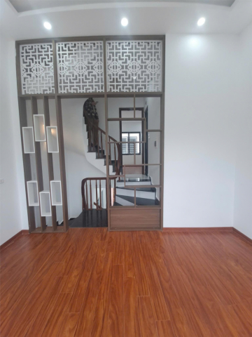 Bán nhà Ngọc Hồi - Hoàng Liệt, 57m² x 4,5 tầng, giá 7,4 tỷ.