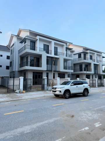 🏡 BÁN BIỆT THỰ SONG LẬP 180M² – MẶT TIỀN 10M | CENTA RIVERSIDE VSIP BẮC NINH
