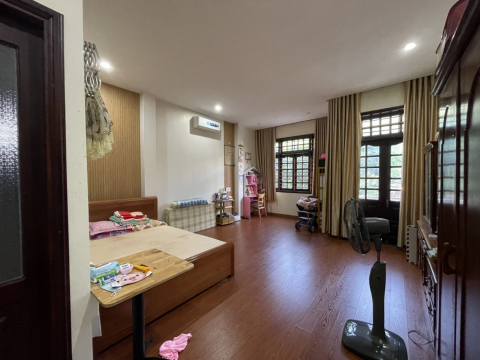 Nhà 3 tầng Lý Tự Trọng 97,5m2 đường 10,5m kinh doanh đẹp giá 15,5 tỷ