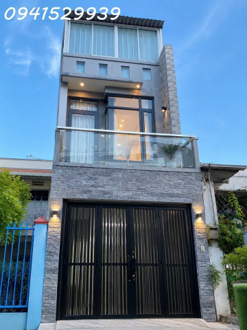 BÁN NHÀ MĂT PHỐ NGÔ CHÍ QUỐC -GIÁ 4TY300