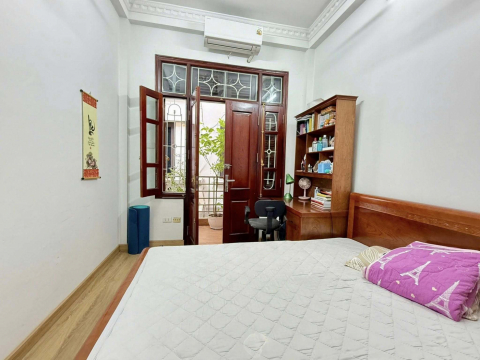 (Chính chủ) bán căn nhà phố Lê Đại Hành, mặt tiền 5m, xây 4 tầng, 70m2, 19.5 tỉ