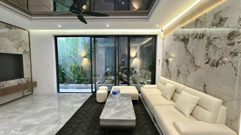 Chính chủ gửi bán nhà 7 tầng thang máy - Mặt phố Trung Kính- 135m2 - 2 mặt ngõ - KHÔNG QUY HOẠCH